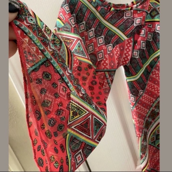 Nabee Women's Paisley Cold Shoulder Bell Sleeve Boho Crop Top Blouse Size Small - Picture 7 of 13